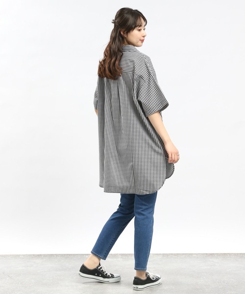 GLOBAL WORK Smile Seed Store（グローバルワーク スマイルシードストア）の「オーバーサイズシャツ半袖/976994（シャツ/ブラウス・レディース・オフホワイト/チェック/ブルー系その他/その他/ブラック/ブルー系その他5/ブルー系その他4・SMALL/LARGE/MEDIUM/X-LARGE）」の13枚目の写真