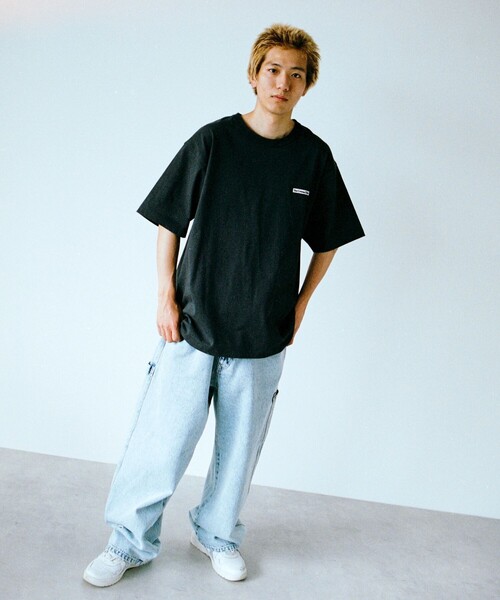 FREAK'S STORE(フリークスストア)の「The Crema Club/ザ クレマ クラブ 【別注】 バックチェーン刺繍 ロゴ Tシャツ(Tシャツ/カットソー・メンズ・ホワイト/ブラック・MEDIUM/LARGE)」の17枚目の写真