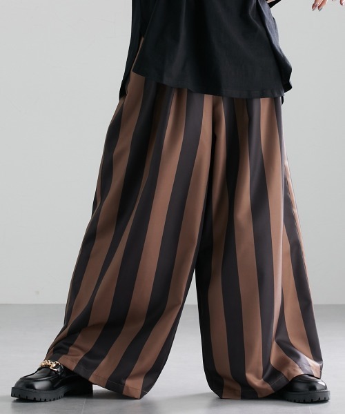 Soiunique（スワユニーク）の「配色ストライプワイドパンツ ［Soiunique］（その他パンツ・レディース・モカ/チャコール・M/L/LL）」の2枚目の写真