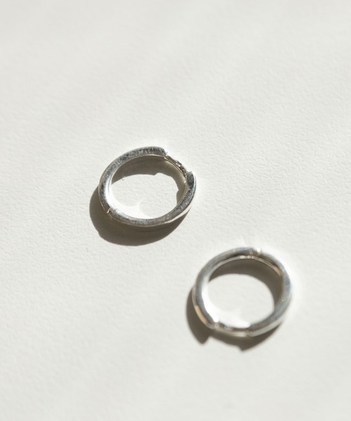 Magine(マージン)の「SV925 FLAT HOOP PIERCE(M) 14mm:シルバー フラットデザイン フープピアス(ピアス(両耳用)・メンズ・シルバー・FREE)」の1枚目の写真
