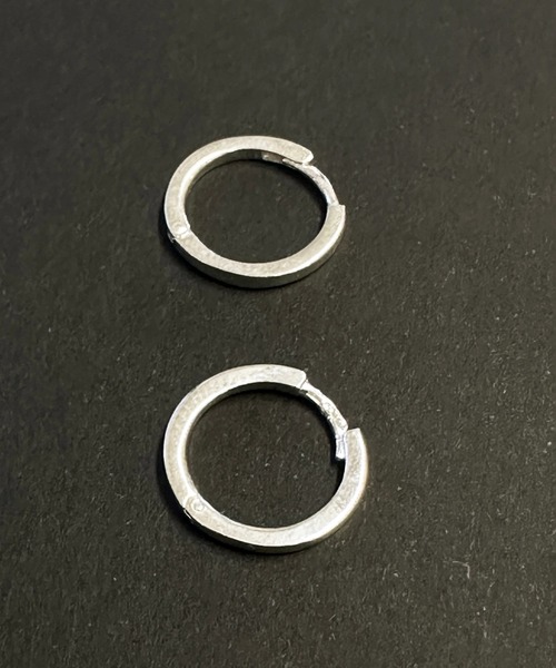 Magine(マージン)の「SV925 FLAT HOOP PIERCE(M) 14mm:シルバー フラットデザイン フープピアス(ピアス(両耳用)・メンズ・シルバー・FREE)」の6枚目の写真