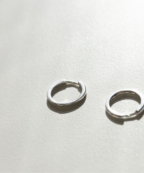 Magine(マージン)の「SV925 FLAT HOOP PIERCE(M) 14mm:シルバー フラットデザイン フープピアス(ピアス(両耳用)・メンズ・シルバー・FREE)」の7枚目の写真
