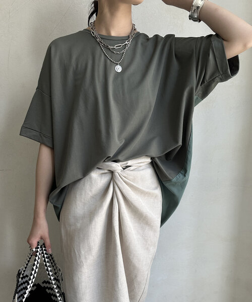 DouDou(ドゥドゥ)の「【WEB限定】バックファスナー異素材切替プルオーバー(Tシャツ/カットソー・レディース・ブラック/ライトベージュ/カーキ・FREE)」の14枚目の写真