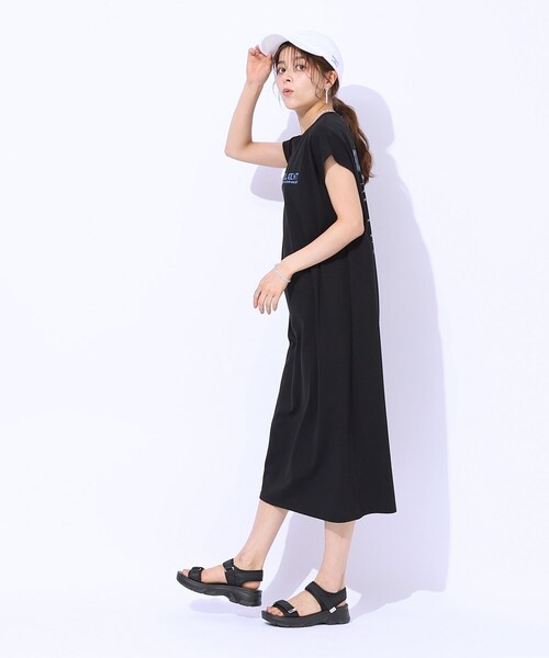 Cutie Blonde(キューティーブロンド)の「◆【洗える】後ろ姿もサマになる バックプリントロングワンピース(ワンピース・レディース・ブラック/チャコールグレー/ベビーピンク・02/03/04)」の10枚目の写真