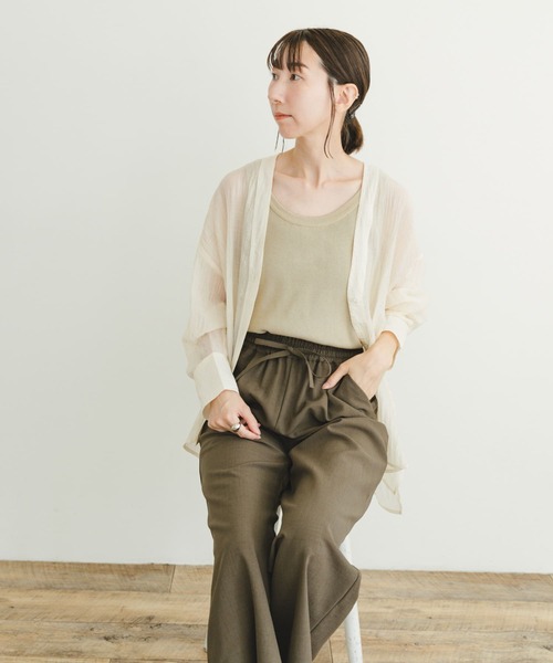 ITEMS URBANRESEARCH（アイテムズ アーバンリサーチ）の「Vネックシアーブラウス（シャツ/ブラウス・レディース・パープル/オフホワイト/ブラウン・FREE）」の5枚目の写真