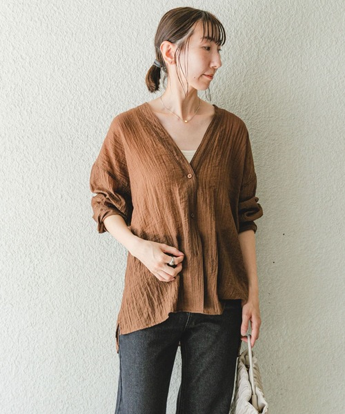 ITEMS URBANRESEARCH（アイテムズ アーバンリサーチ）の「Vネックシアーブラウス（シャツ/ブラウス・レディース・パープル/オフホワイト/ブラウン・FREE）」の13枚目の写真