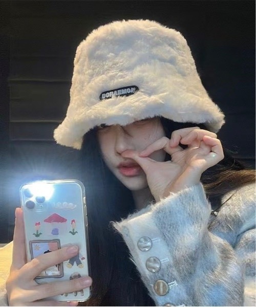 Burner（バーナー）の「【OKUOKU　0909】バケットハット　シンプル　もこもこ oku-bosi-743550092473-5（ハット・レディース・オフホワイト/ライトベージュ・M）」の4枚目の写真