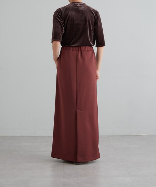 earthy（アーシー）の「【春まで使える！】ベロアTee（Tシャツ/カットソー・レディース・ネイビー/ブラウン/ライトベージュ・FREE）」の7枚目の写真