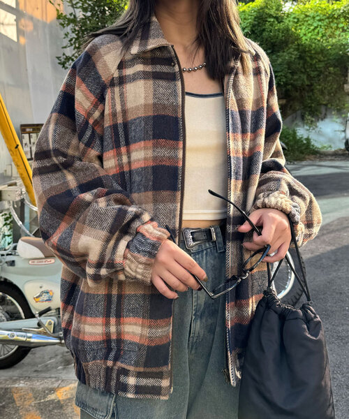 CIAOPANIC（チャオパニック）の「シャギーチェックブルゾン（ブルゾン・レディース・ブラック/ネイビー/ブラウン・ONE SIZE）」の20枚目の写真