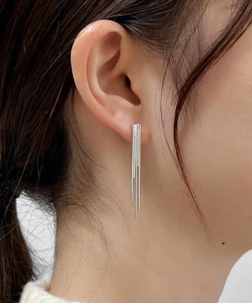 Sandy Liang ピンク＆シルバー Ume ピアス 関税送料込 SANDY LIANG(サンディーリアング)の商品一覧 - 海外通販のBUYMA