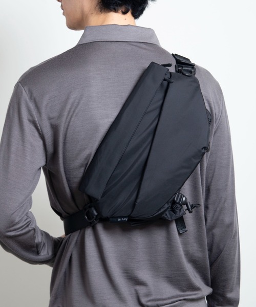NoiR/ノアール(ノアール)の「NoiR ノアールHexa shoulder/ヘキサ ショルダーバッグ(ショルダーバッグ・メンズ・ブラック/ブラック系その他・FREE)」の7枚目の写真