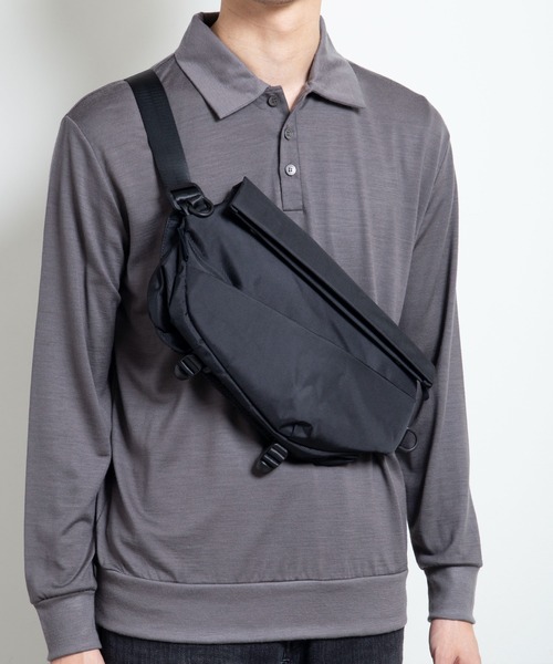 NoiR/ノアール(ノアール)の「NoiR ノアールHexa shoulder/ヘキサ ショルダーバッグ(ショルダーバッグ・メンズ・ブラック/ブラック系その他・FREE)」の9枚目の写真