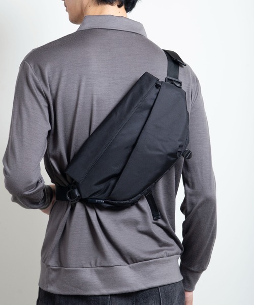 NoiR/ノアール(ノアール)の「NoiR ノアールHexa shoulder/ヘキサ ショルダーバッグ(ショルダーバッグ・メンズ・ブラック/ブラック系その他・FREE)」の13枚目の写真