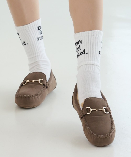 DEMETER(デメテル)の「選べる3デザイン ボリュームファー モカシンシューズ(モカシン/デッキシューズ・レディース・ブラック/グレイッシュベージュ/グレー系その他/イエロー系その他/ブラック系その他2/グレー/ブラック系その他/イエロー系その他2/グレー系その他2/キャメル/ベージュ系その他/ベージュ系その他2・S/M/L/LL)」の9枚目の写真