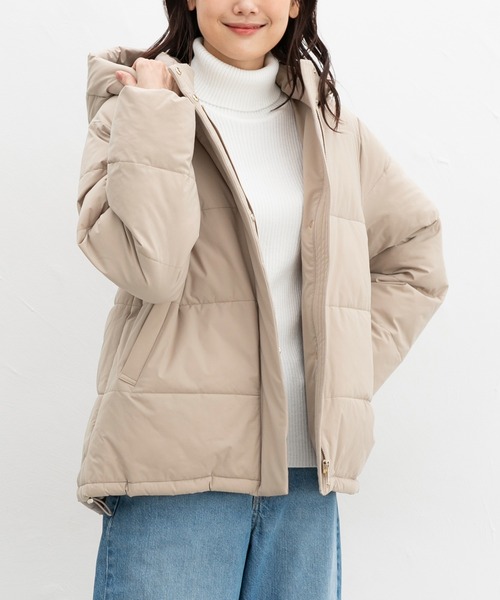 Honeys(ハニーズ)の「【非フッ素撥水加工】ファイバーダウンブルゾン(ダウンジャケット/コート・レディース・アイボリー/オリーブ/ネイビー/ベージュ/チャコール/ブラック・M/S/LL/L)」の4枚目の写真