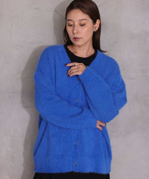 ONE'S TRUE(ワンズトゥルー)の「フェザーニットカーディガン(カーディガン/ボレロ・レディース・ブラック/ブルー/ピンク・M/L)」の15枚目の写真