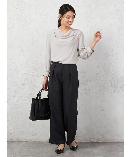 HARUYAMA（ハルヤマ）の「【ストレッチ】ラチネ織 ドレープネックブラウス 9分袖 ウォッシャブル SOFFICE 通年（シャツ/ブラウス・レディース・ライトグレー/ブラウン・S/M/L/LL）」の9枚目の写真