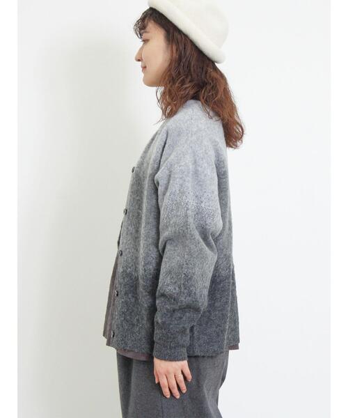 Samansa Mos2(サマンサ モスモス)の「前後着フェザーグラデーションニット(カーディガン/ボレロ・レディース・チャコールグレー/グレー/ベージュ/ラベンダー/ミント・F)」の13枚目の写真