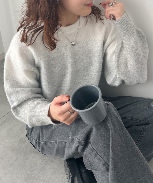 Samansa Mos2(サマンサ モスモス)の「前後着フェザーグラデーションニット(カーディガン/ボレロ・レディース・チャコールグレー/グレー/ベージュ/ラベンダー/ミント・F)」の2枚目の写真