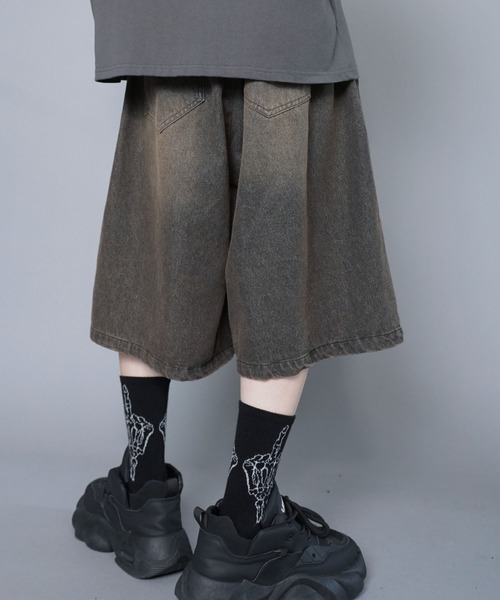 SPINNS(スピンズ)の「ヴィンテージライクグランジデニムハーフパンツ(デニムパンツ・メンズ・ブラック×ベージュ/ブルー系その他/ブルー系その他2/サックスブルー系・S/M/L)」の20枚目の写真