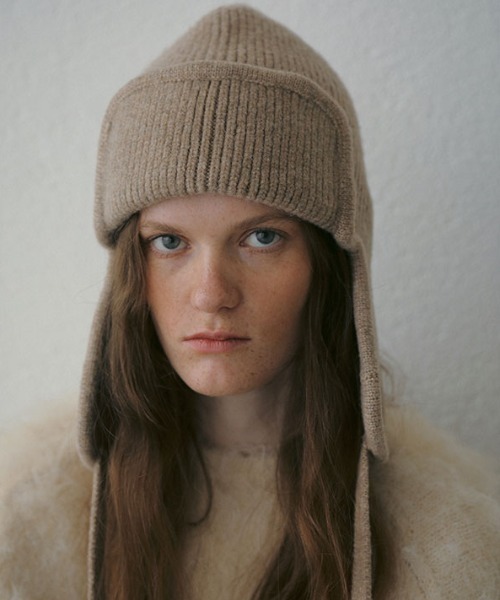 ETRE TOKYO（エトレトウキョウ）の「ヘザートーンフライトニット