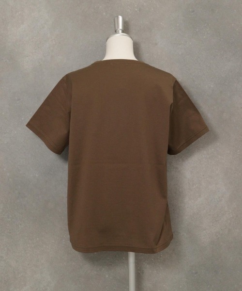 STUDIO PICONE(スタジオピッコーネ)の「コットン100%冷感プリントTシャツ(Tシャツ/カットソー・レディース・ホワイト×ゴールド/ブラウン/ホワイト×シルバー/ネイビー・LL/L/M)」の6枚目の写真