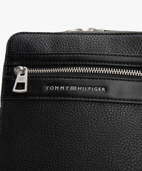 TOMMY HILFIGER（トミーヒルフィガー）の「セントラルミニリポーターバッグ（ボディバッグ/ウエストポーチ・メンズ・ブラック・FREE）」の5枚目の写真