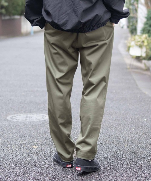 Dickies(ディッキーズ)の「【別注限定展開】DICKEIS ツイルストレッチイージーパンツ(チノパンツ・メンズ・チャコールグレー/ブラック/オフホワイト/オリーブ/ベージュ/ワンウォッシュ/ブルー系その他・XL/S/M/L)」の18枚目の写真