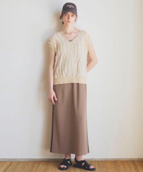 Doux archives（ドゥアルシーヴ）の「クロスデザインフラットサンダル（サンダル・レディース・ブラウン/ブラック・24.5/23.5）」の15枚目の写真