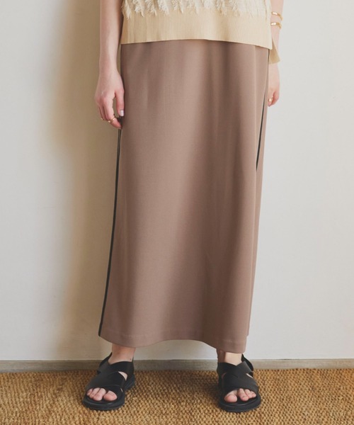 Doux archives（ドゥアルシーヴ）の「クロスデザインフラットサンダル（サンダル・レディース・ブラウン/ブラック・24.5/23.5）」の17枚目の写真