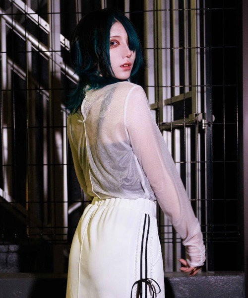 axes femme POETIQUE(アクシーズファムポエティック)の「チョーカーデザインシアープルオーバー(Tシャツ/カットソー・レディース・ホワイト/ブラック/グレー・MEDIUM)」の17枚目の写真