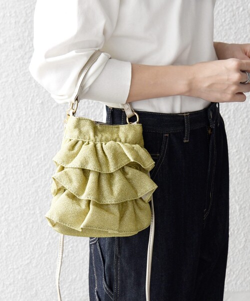 SHIPS any（シップス エニィ）の「SHIPS any: ラメ フリル ミニ ショルダー バッグ（ショルダーバッグ・レディース・シルバー/ブラック/ゴールド・ONE SIZE）」の3枚目の写真