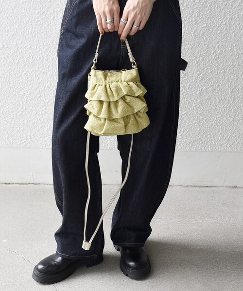 SHIPS any（シップス エニィ）の「SHIPS any: ラメ フリル ミニ ショルダー バッグ（ショルダーバッグ・レディース・シルバー/ブラック/ゴールド・ONE SIZE）」の12枚目の写真