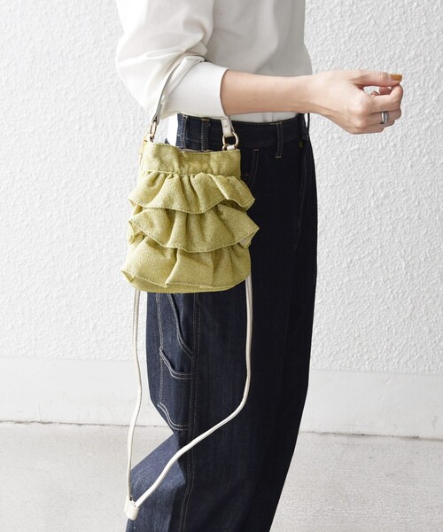 SHIPS any（シップス エニィ）の「SHIPS any: ラメ フリル ミニ ショルダー バッグ（ショルダーバッグ・レディース・シルバー/ブラック/ゴールド・ONE SIZE）」の13枚目の写真