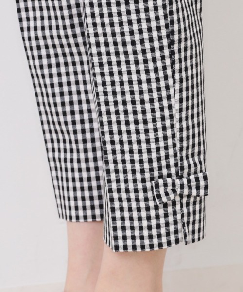 couture brooch（クチュールブローチ）の「【スッキリ見え・美脚・通勤】リボンポイントサテストパンツ（その他パンツ・レディース・ブラック/オフホワイト/ブラック系7・38/42/36/34/40）」の6枚目の写真