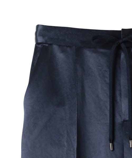 la.f…（ラエフ）の「サテンストレートパンツ（その他パンツ・レディース・ネイビー/ベージュ・9号）」の6枚目の写真