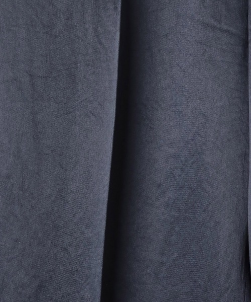 la.f…（ラエフ）の「サテンストレートパンツ（その他パンツ・レディース・ネイビー/ベージュ・9号）」の4枚目の写真