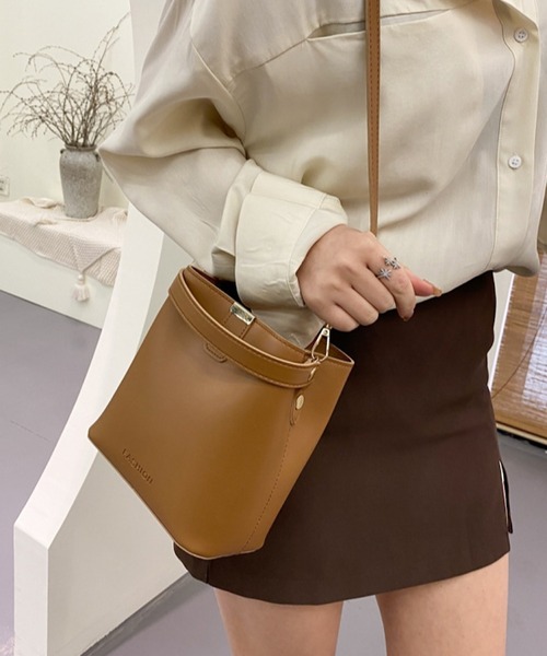 TONE SELECT GOODS（トーンセレクトグッズ）の「urbanfemine./2way ショルダーバッグ U7439（ショルダーバッグ・レディース・ダークブラウン/ブラウン/ブラック/ホワイト・FREE）」の11枚目の写真