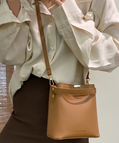 TONE SELECT GOODS（トーンセレクトグッズ）の「urbanfemine./2way ショルダーバッグ U7439（ショルダーバッグ・レディース・ダークブラウン/ブラウン/ブラック/ホワイト・FREE）」の10枚目の写真