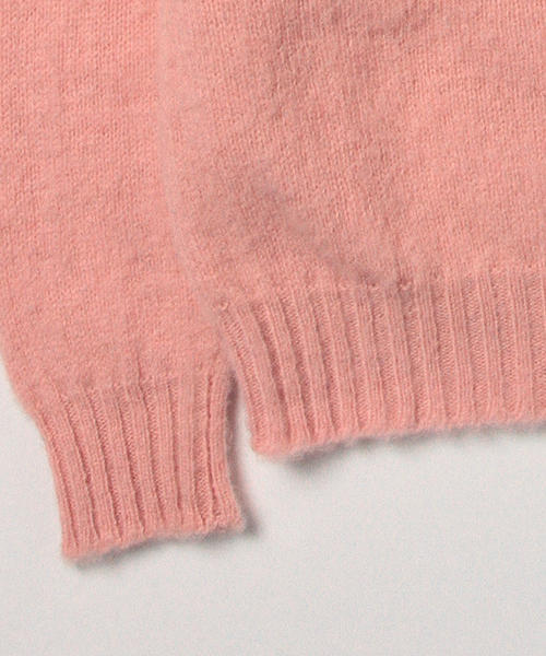 Jamieson's of Shetland（ジャミーソンズオブシェトランド）の「Jamieson's Knitwear × fennica / ＜Men's＞solid shaggy crew knit 2015AW（ニット/セーター・メンズ・ピンク/グリーン/ダークブラウン/イエロー/オリーブ・36/38/40/42）」の22枚目の写真