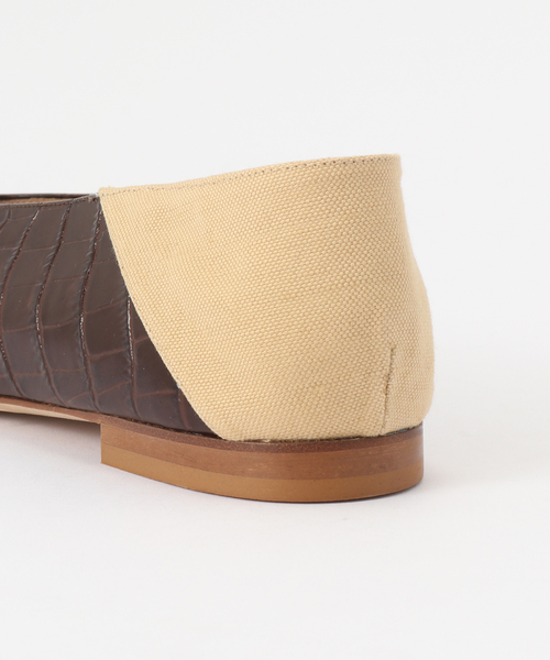 FRAMeWORK(フレームワーク)の「NEBULONI E./ネブロー二 別注型押しフラットパンプス(パンプス・レディース・ブラウン・38/37/36)」の6枚目の写真