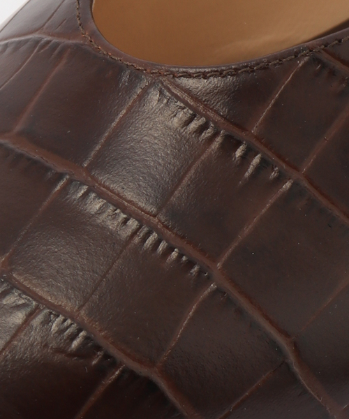 FRAMeWORK(フレームワーク)の「NEBULONI E./ネブロー二 別注型押しフラットパンプス(パンプス・レディース・ブラウン・38/37/36)」の3枚目の写真