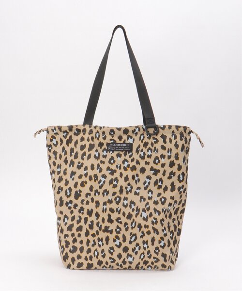 LBC（エルビーシー）の「【撥水】KiU キウ 2WAYレインバッグカバー（折りたたみ傘・レディース・ライトグリーン/ブラウン系/ピンク系/ホワイト/グレー・FREE）」の4枚目の写真