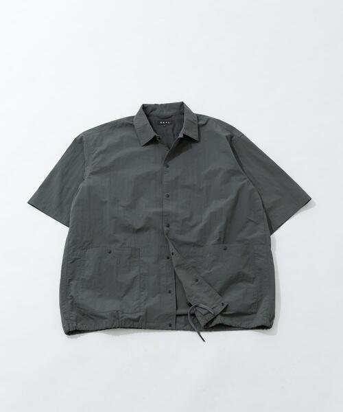 EKAL(エカル)の「UR TECHナイロンタッサーSSシャツ(シャツ/ブラウス・メンズ・ブルー/ネイビー/グレー・LARGE/MEDIUM)」の2枚目の写真