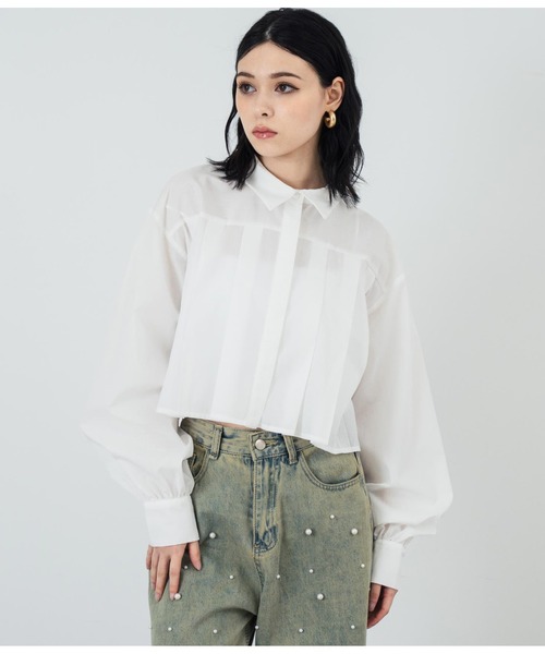 ANAP(アナップ)の「ボリュームスリーブ クロップドプリーツブラウス(シャツ/ブラウス・レディース・ブラック/ホワイト・FREE)」の10枚目の写真