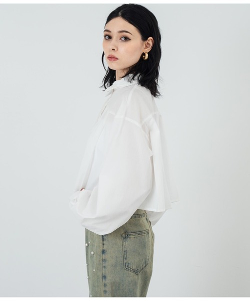 ANAP(アナップ)の「ボリュームスリーブ クロップドプリーツブラウス(シャツ/ブラウス・レディース・ブラック/ホワイト・FREE)」の9枚目の写真