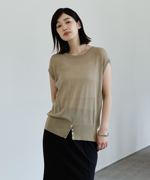 select MOCA Et(セレクトモカエト)の「【Et】Double-Front Slit Button Sheer Knit Tops(ニット/セーター・レディース・ブラック/オリーブ/ブラウン・FREE)」の9枚目の写真