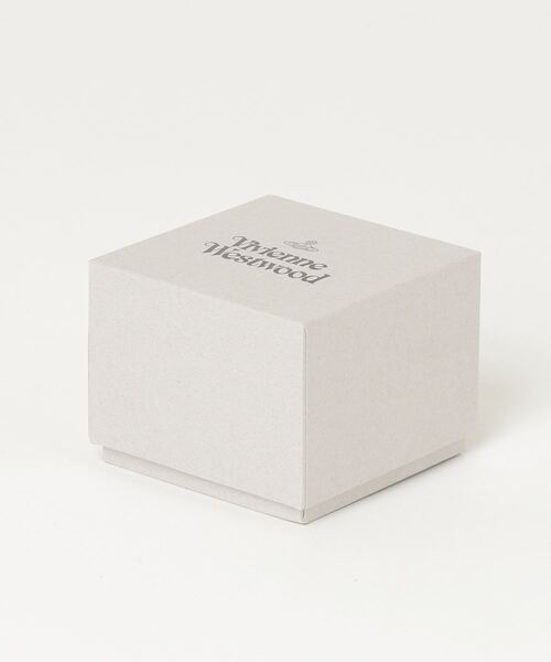 Vivienne Westwood MAN（ヴィヴィアンウエストウッドマン）の「MAN. VERA SINGLE HOOP（ピアス（片耳用）・メンズ・シルバー/ブラック・FREE）」の3枚目の写真