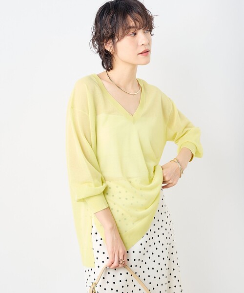 NOLLEY’S Sophi（ノーリーズソフィ）の「麻混シアーVネックプルオーバーニット（ニット/セーター・レディース・イエロー/ライトブルー/ベージュ・38）」の11枚目の写真