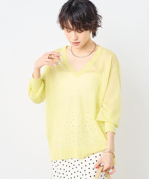 NOLLEY’S Sophi（ノーリーズソフィ）の「麻混シアーVネックプルオーバーニット（ニット/セーター・レディース・イエロー/ライトブルー/ベージュ・38）」の12枚目の写真